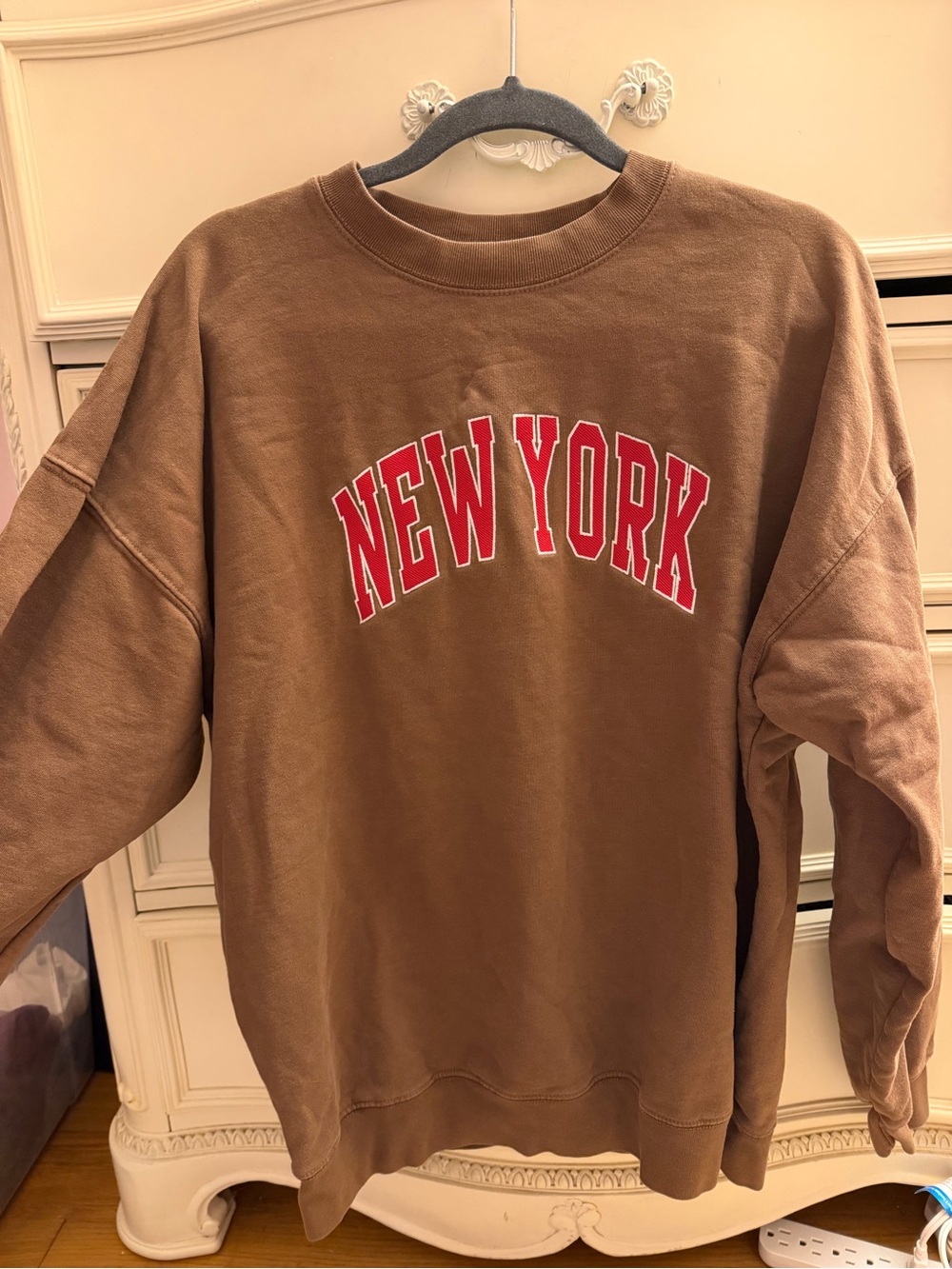 Brandy Melville Brown Crewneck Sweatshirt with Red NEW YORK Print